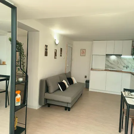 & Bliss アパート ヴァルナ